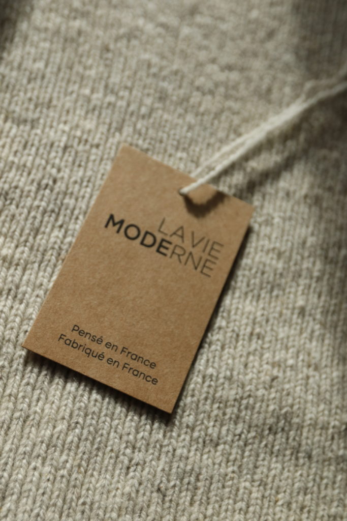 Zoom sur l'étiquette La Vie Moderne