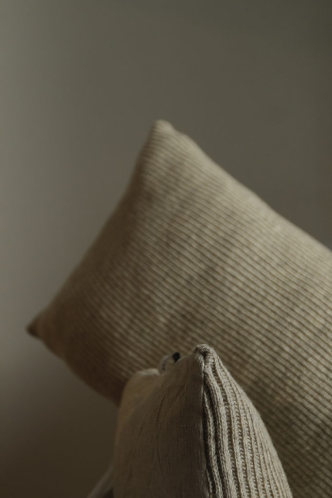 la vie moderne coussin decoration ecoresponsable rembourrage laine laines paysannes filature fonty fabrication francaise gironde