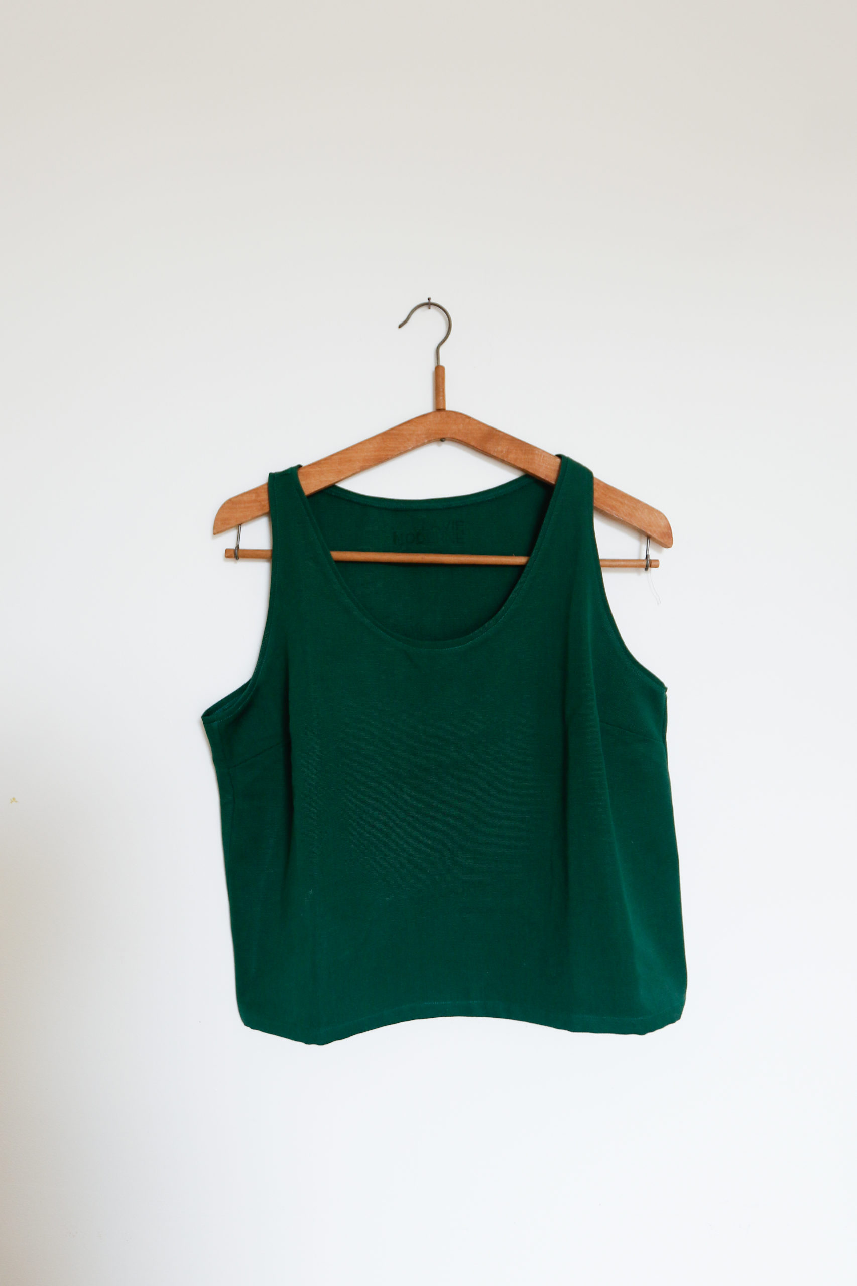 la vie moderne- mode ethique- made in france- marque ecoresponsable- vetements- vert- debardeur
